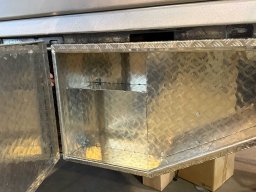 09.01.2026 Vorbereitung Lakierung, Staukästen, Innenausbau.